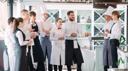 restaurant managers train new servers using a checklist|Server Training Checklist|Server Training Checklist Sample Report