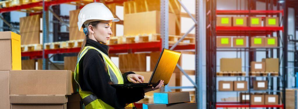worker using an asset inspection software for inventory
