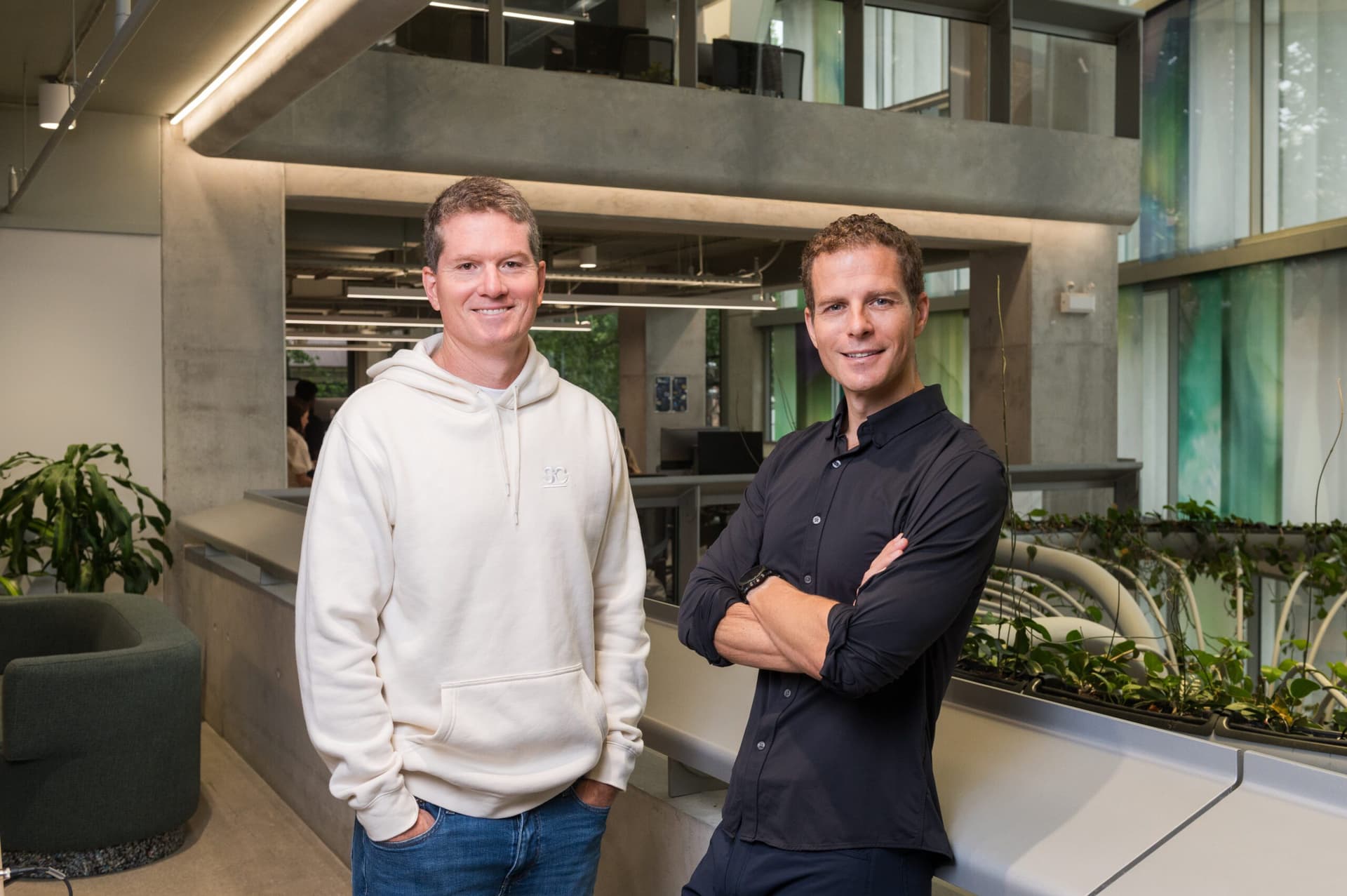 1.-SafetyCulture-founder-Luke-Anear-L-with-incoming-CEO-Kelly-Vohs-R-scaled.jpg
