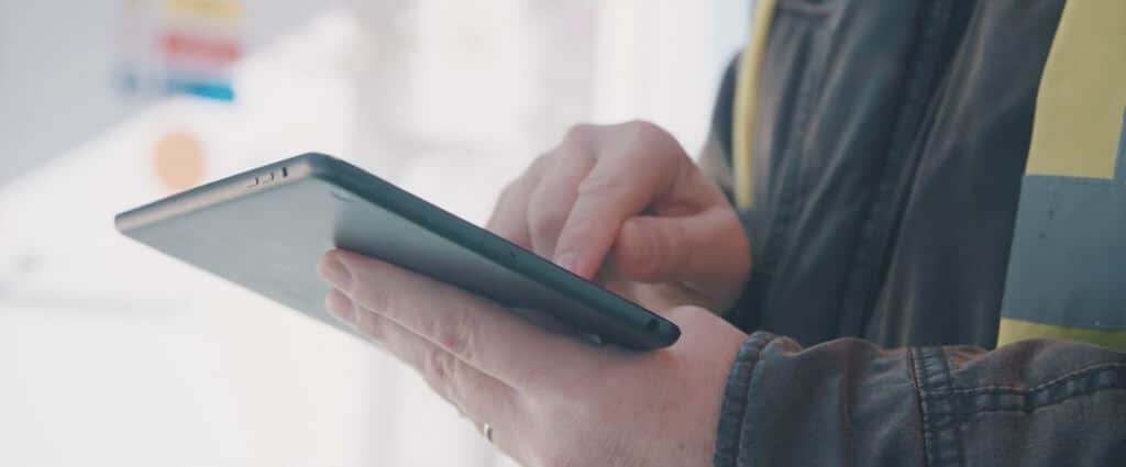 VROON: An International Shipping Company Image Section 3 Image 1