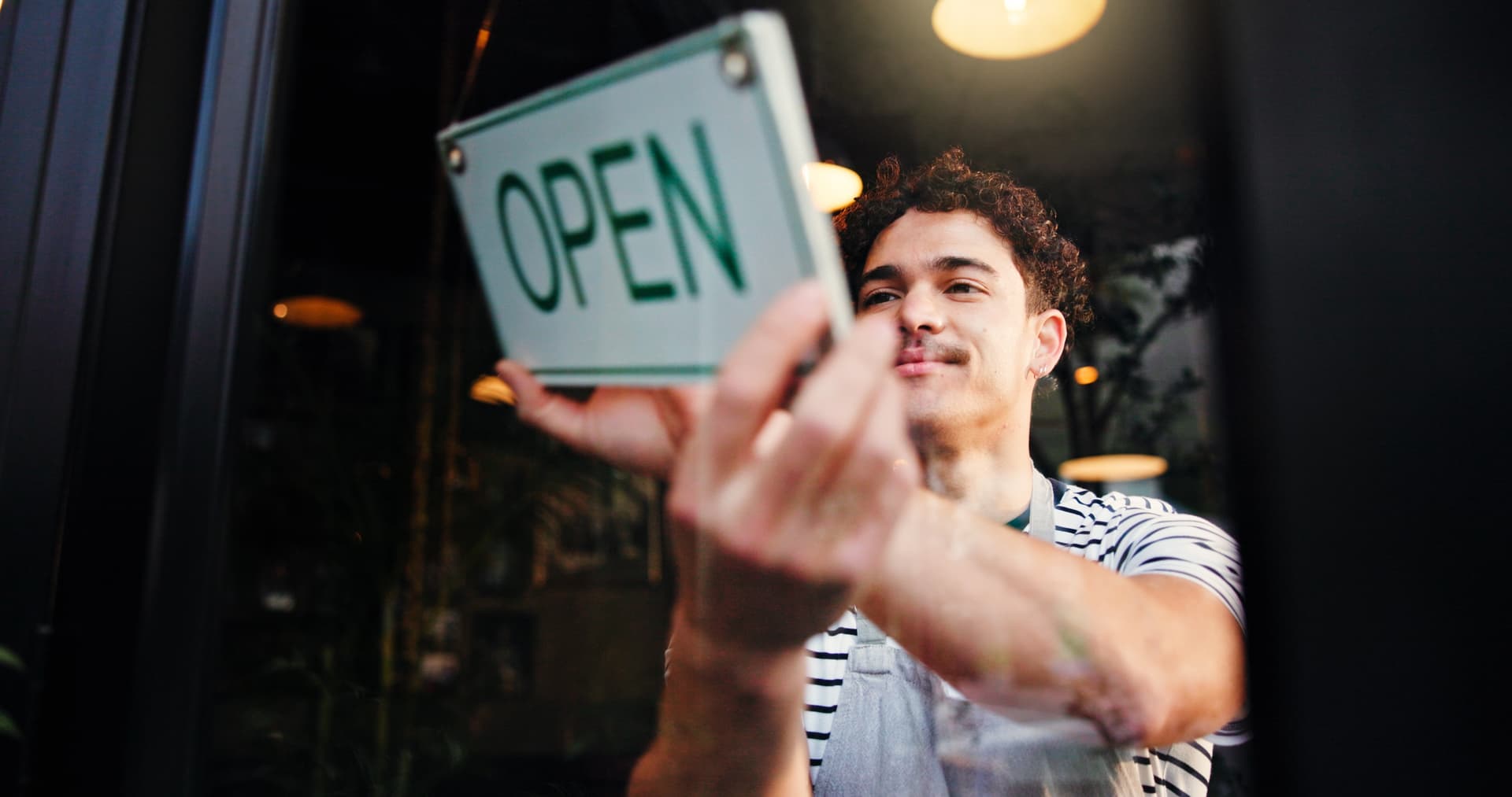 retail-visitor-management-featured