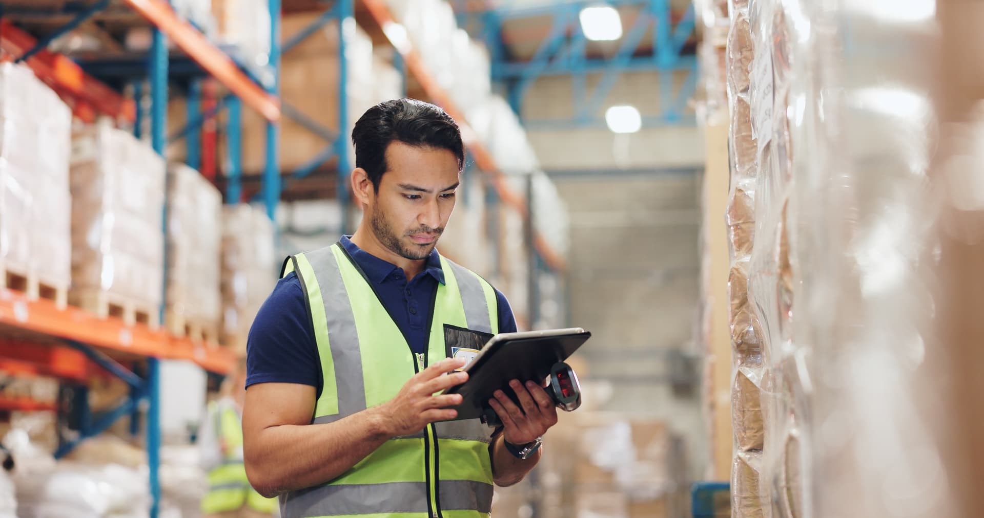 A manager receiving reports via retail incident management software