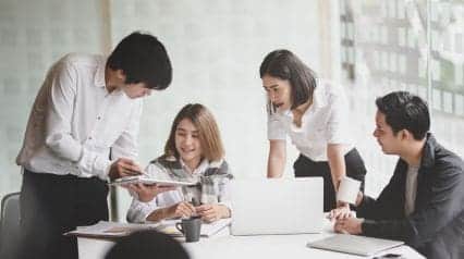 How to Conduct a Risk Assessment - Featured Image