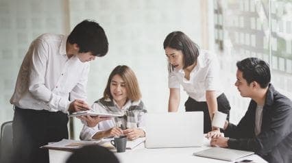How to Conduct a Risk Assessment - Featured Image