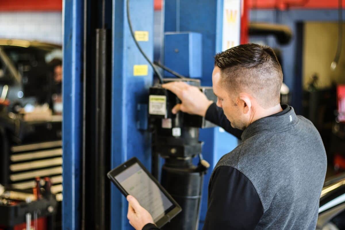 Burt Brothers Tire & Mechanic Image Section 2 Image 1