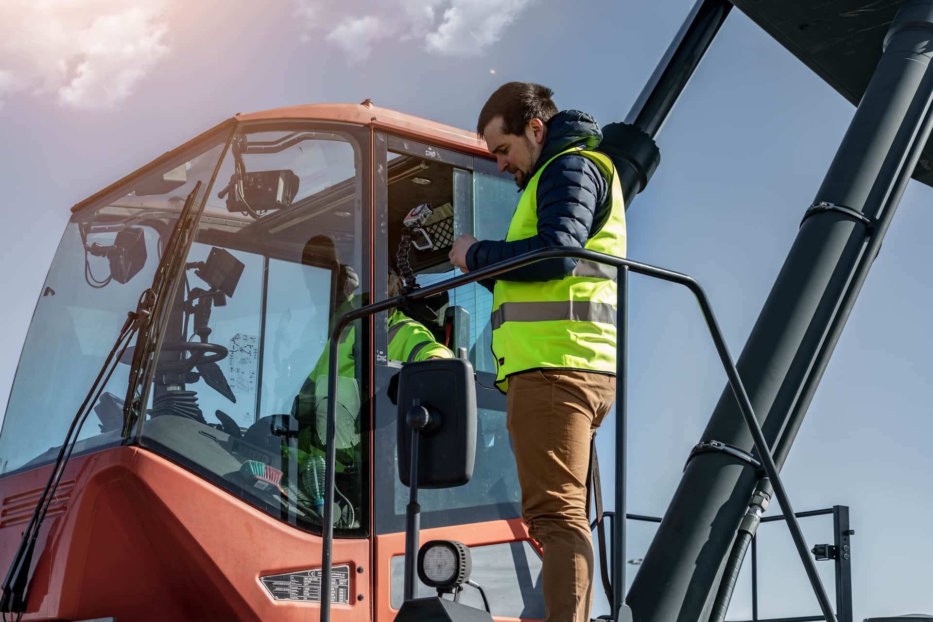 Logistics Management Section 8 Section 1 - Testimonial Tab 1 Image