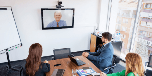 Una reunión sobre la gestión estratégica de riesgos de la organización