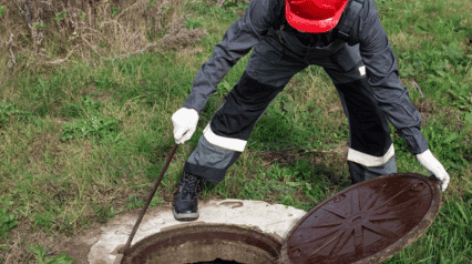 Well Inspection Checklist|Well Inspector with iPad|Well Inspection Report|Homeowner Well Inspection Checklist