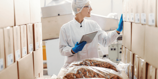 A female employee is implementing Natasha's Law Training.