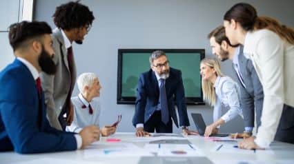 Corporate team meeting in boardroom|Corporate team meeting in boardroom|Plantilla SIPOC