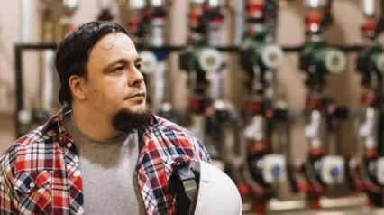 propriétaire effectuant une évaluation des risques de légionellose dans un bâtiment|le propriétaire fait une évaluation des risques de légionellose||legionella risk assessment template|Sample Legionella Risk Assessment Template