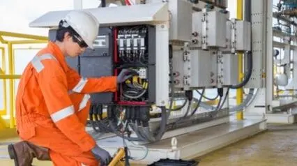 technician doing generator maintenance|technician doing generator maintenance|||Generator Maintenance Checklist